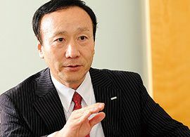 NTTドコモ新社長はアマゾン、楽天を追いかける【1】