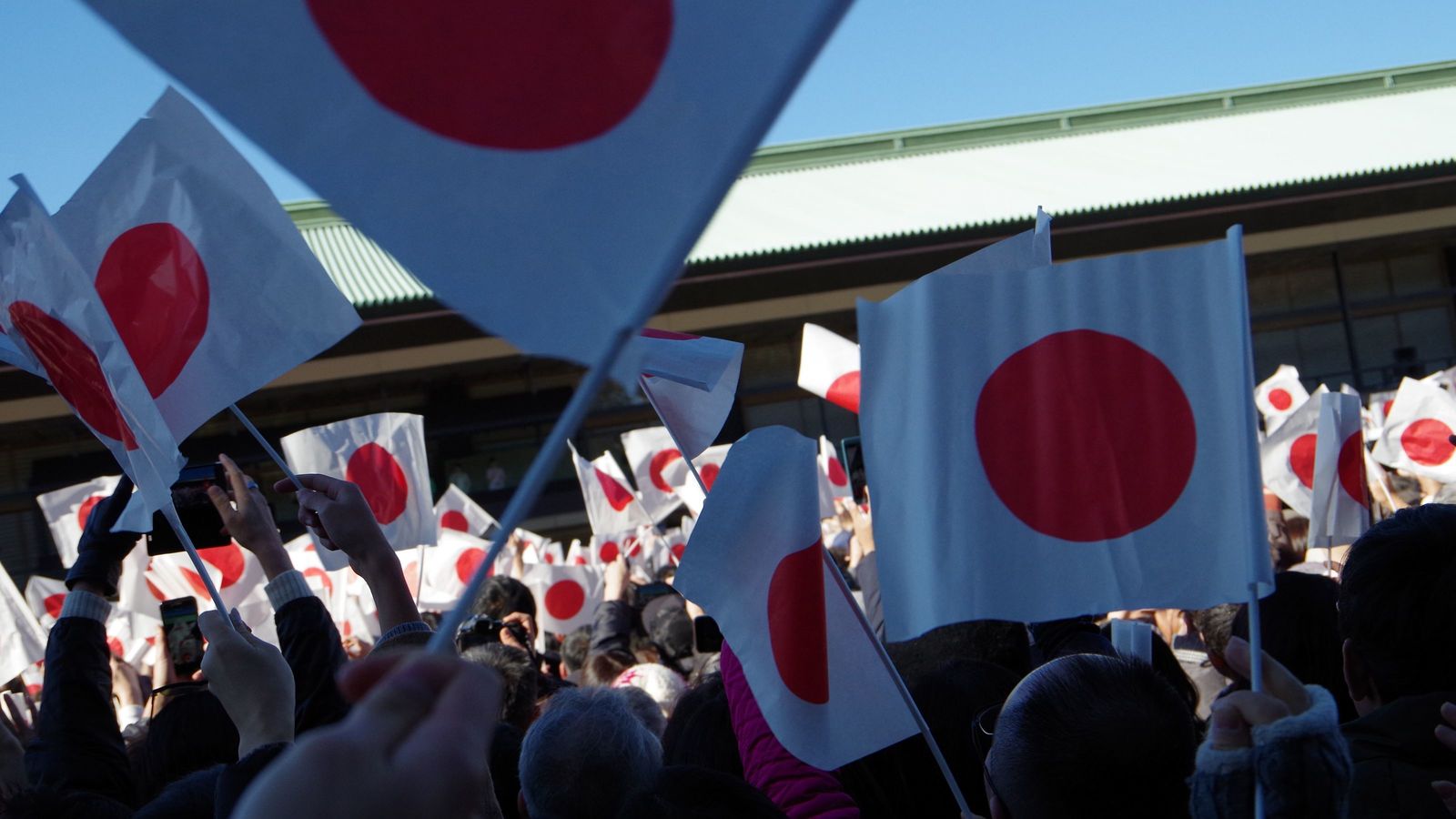 ｢女性が天皇に即位するのは伝統に反する｣は本当か? 皇位継承の安定化を考える