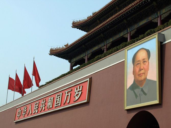 天安門に掲げられた毛沢東主席の写真