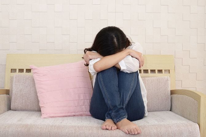 意気消沈している女性