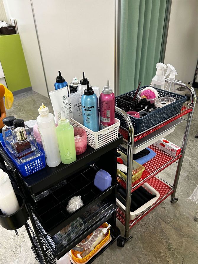 「ニュー東京」の店内