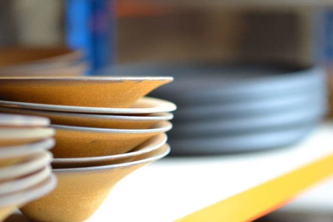 チスパでは、茨城県笠間市から取り寄せた器やお皿が使われている