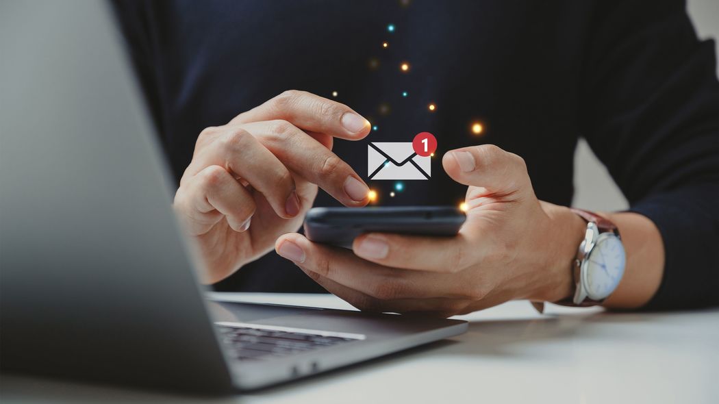 ｢昨日はありがとうございました｣よりも効果的…接待のプロが｢メールの内容と送るタイミング｣に力を入れる理由 圧倒的な差を生み出す｢5つのポイント｣