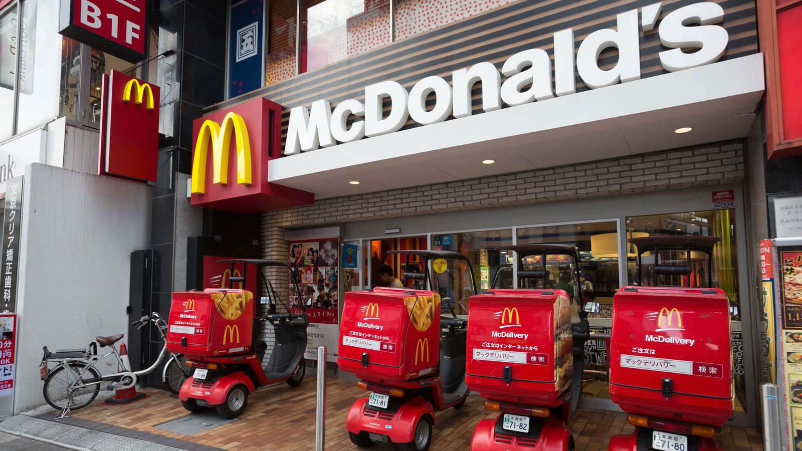 コロナ禍は｢マックの一人勝ち｣…不況に強い! 外出自粛でも売り上げ伸ばす 答えはマックの"創業歴史"にあった