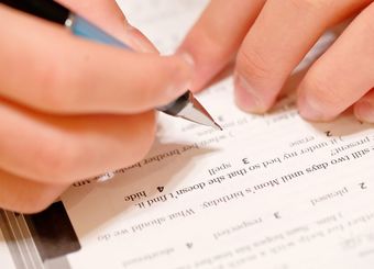 「半径1m以内にTOEICを」が上達の早道