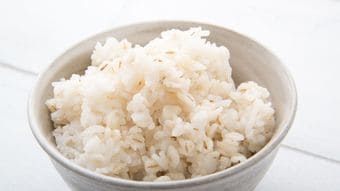 ｢麦飯｣にあって｢白米｣にない…糖尿病専門医が｢血糖値スパイクを押さえる｣と説く"栄養素の種類"
