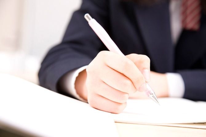 授業のノートをとる