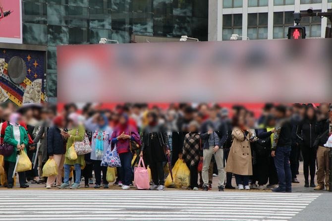 外国人観光客が大喜びする渋谷のスクランブル交差点