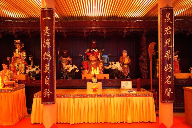 関帝聖君は中国では商売繁盛の神である