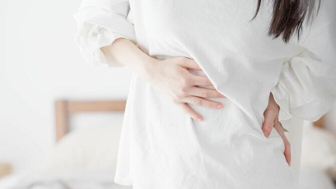 お腹が気になる女性