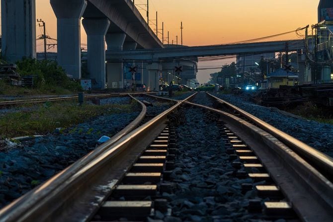フアマーク駅の鉄道線路