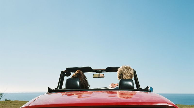 もし給与の高い仕事に就きたいなら､｢赤いオープンカー｣より｢黒のセダン｣を目指したほうがいい 流動性の高い人材ほど市場価値は高くなる