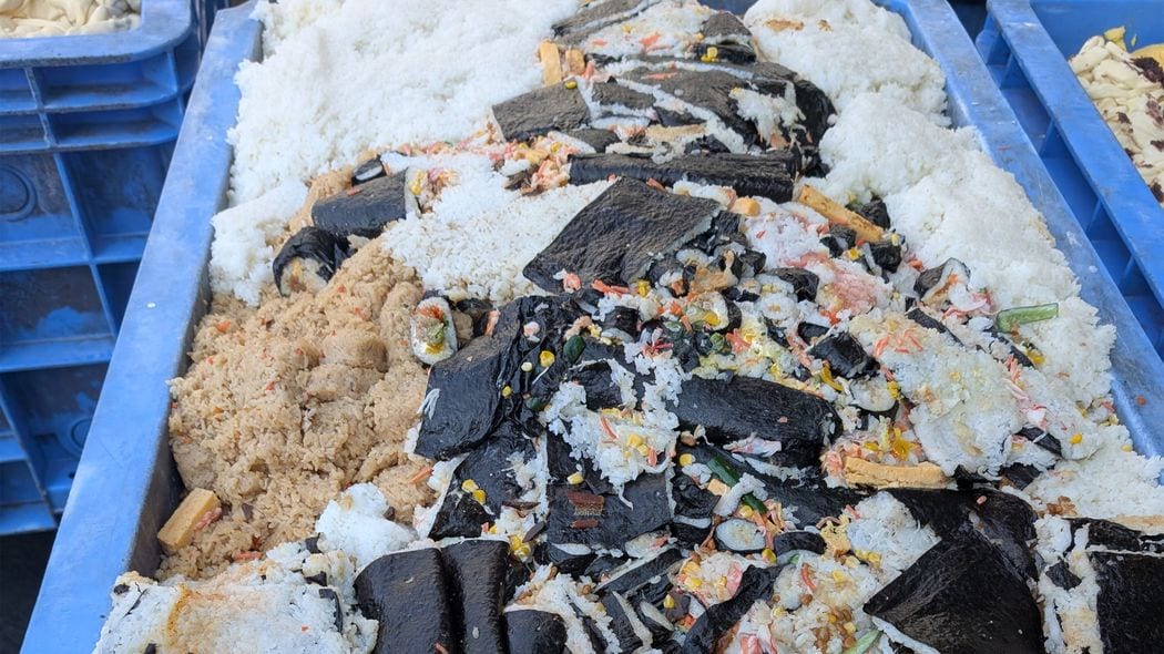 コメ不足なのに｢大量のおにぎり｣をゴミにしている…コンビニ店員が証言｢468万円分の食品廃棄｣のキツイ現実【2025年4月BEST】 ｢捨てるのがつらかった｣が退職者の4割