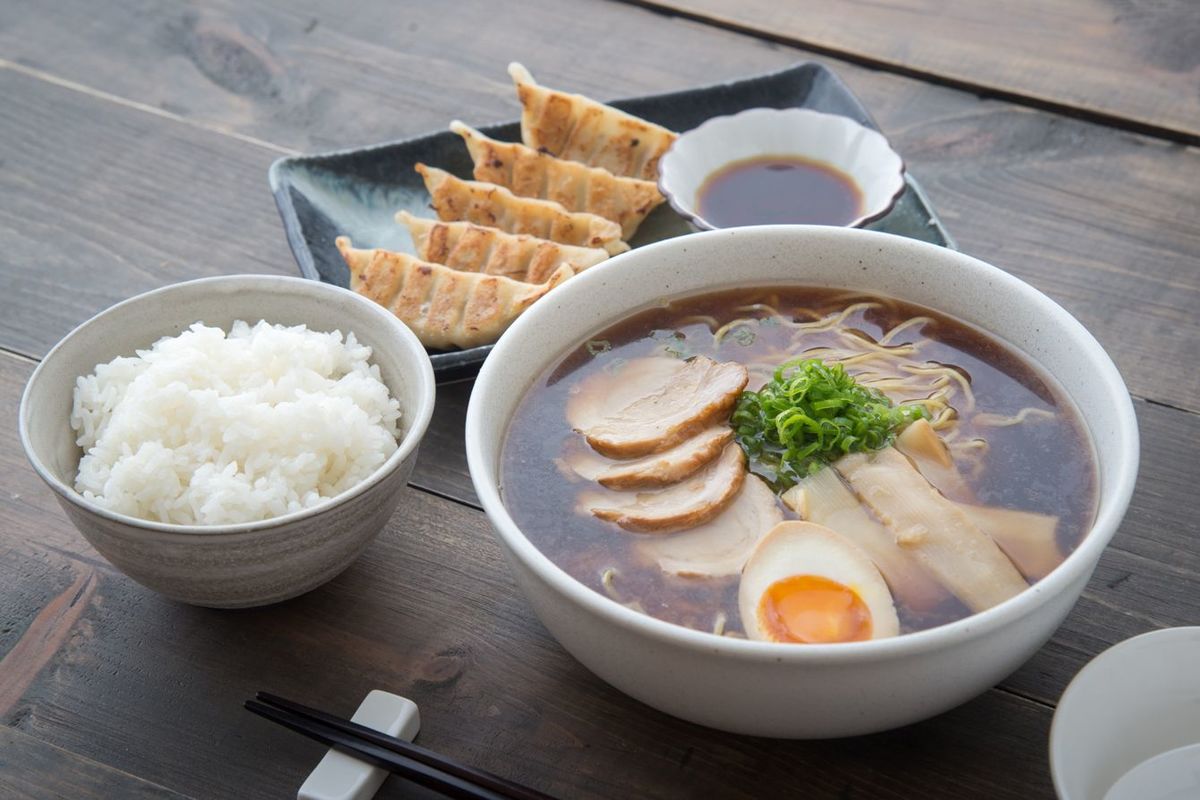 「ラーメン餃子定食」には衝撃を受けた