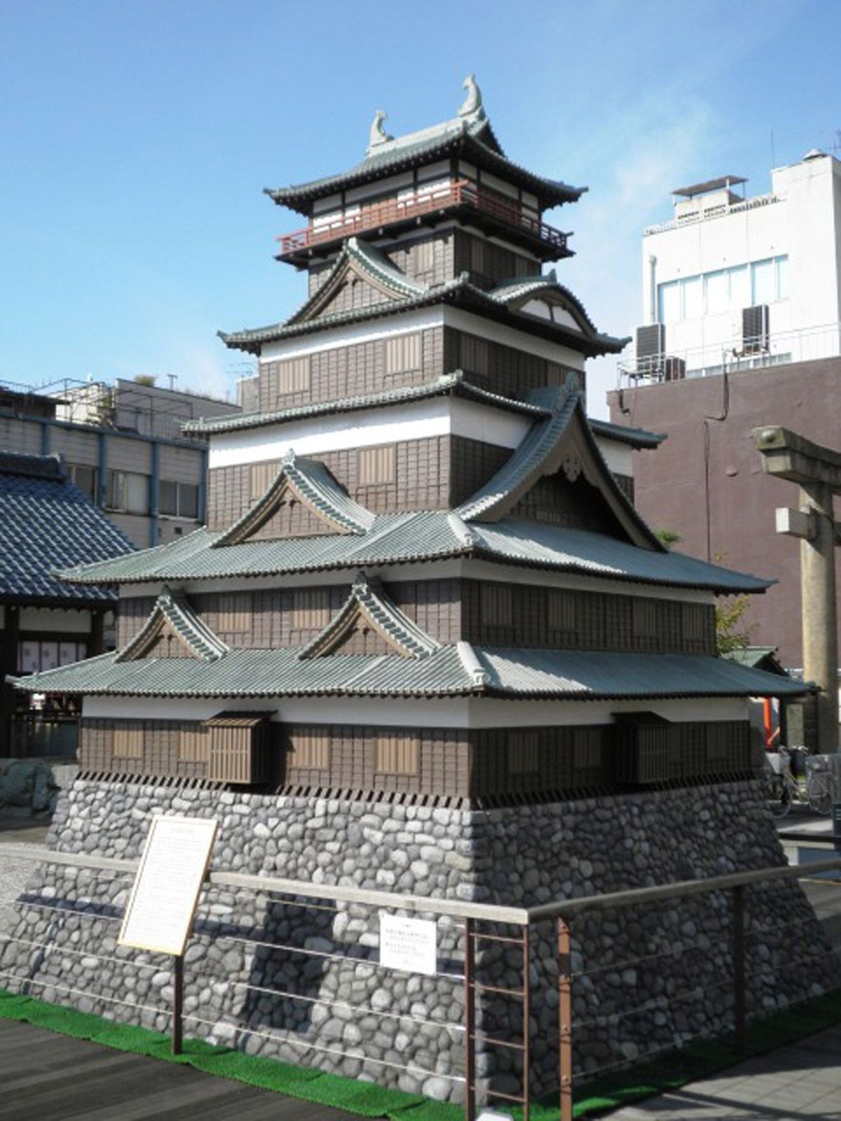 北庄城址（柴田神社）に展示されている北庄城の復元模型