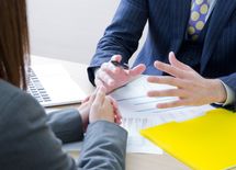 老後のお金不安は誰に相談するのがよいか