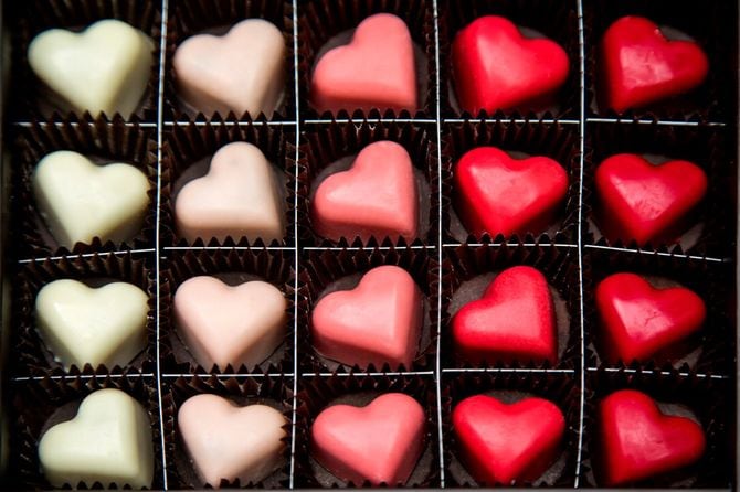 ハート型のチョコレートプラリネ