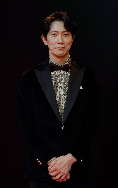 東京タワー下の特設会場で行われる期間限定のイベント「モエ・エ・シャンドン　“エフェルヴェソンス”　シャンパンの魔法と輝きを」のフォトコールに登場した俳優の佐々木蔵之介さん（2022年12月8日、東京都港区）