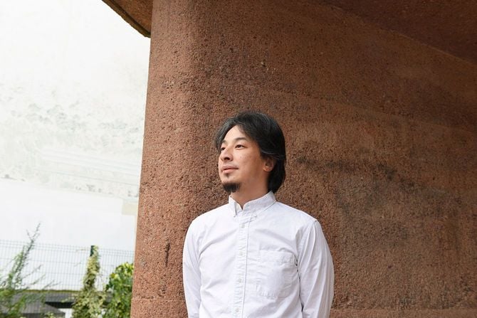 2022年1月、パリにて撮影。