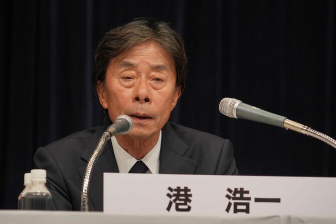 28日のやり直し会見に出席したフジテレビの港浩一社長