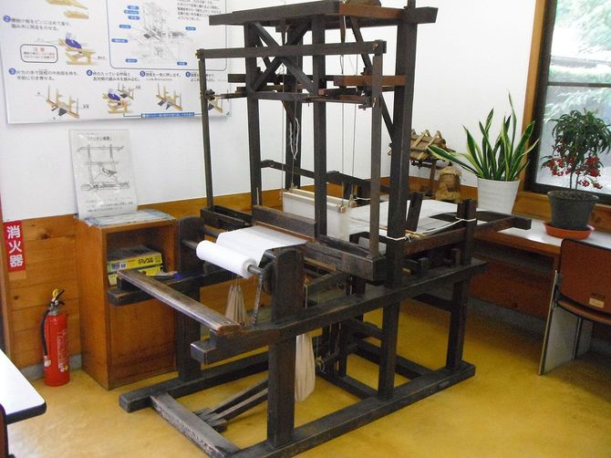 豊田式木製人力織機(1890年発明)