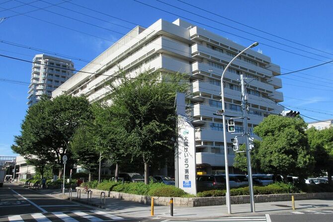 大阪市天王寺区にある「大阪けいさつ病院」
