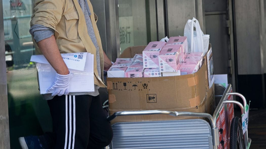 ユニクロと無印の参入で日本を騒がせた｢マスクバブル｣は完全に終わる 国中が熱狂した争奪戦の勝者は…