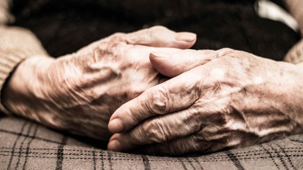 余命3カ月の母親の横で添い寝した小3息子…母が最期にしたためたお弁当と惜別の手紙と自分への｢2つの美容｣ もうすぐいなくなることを､子どもにどう伝えたらいいか…