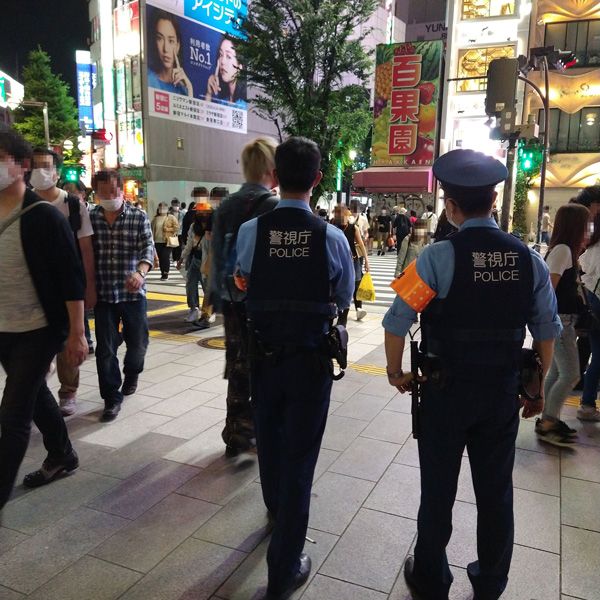 ホスト狩り の惨劇で治安最悪 クラスター集中の歌舞伎町は自粛警察も行かない 別の権力により秩序が保たれている 2ページ目 President Online プレジデントオンライン