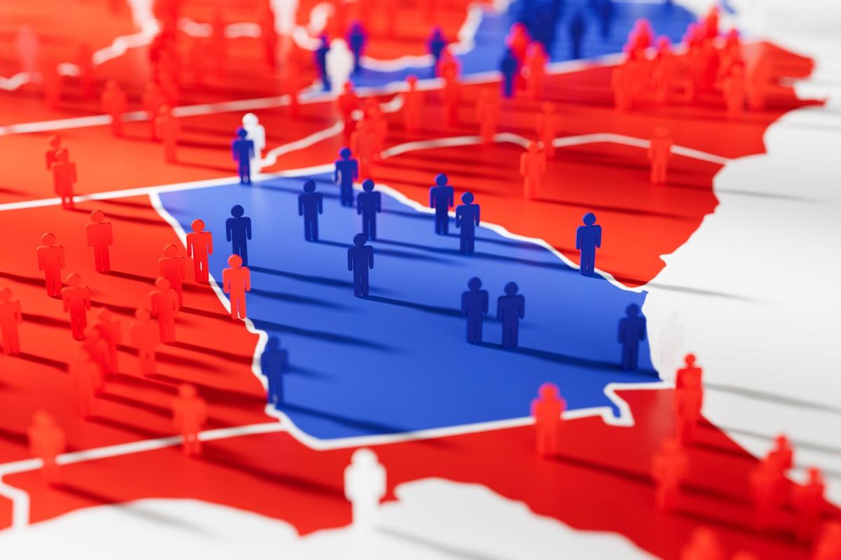 地図上の赤い州と青い州の選挙人のイメージ