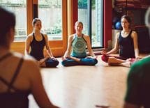 今、「瞑想」が外資系企業で人気の理由