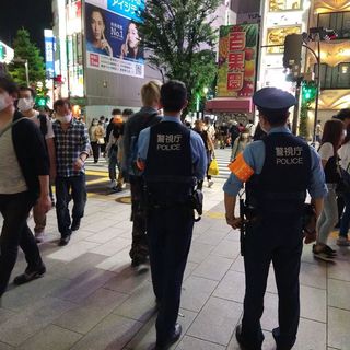 ホスト狩り の惨劇で治安最悪 クラスター集中の歌舞伎町は自粛警察も行かない 別の権力により秩序が保たれている president online プレジデントオンライン