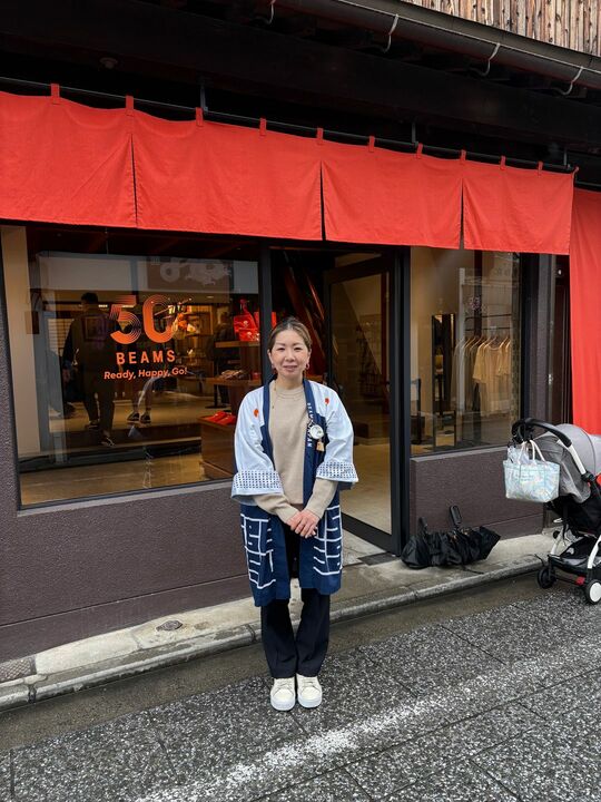 太宰府天満宮の近くにオープンした「ビームス ジャパン 太宰府」と店長の赤峰未来さん