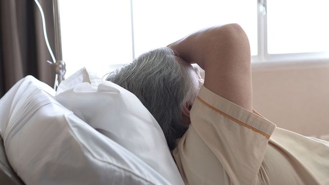 入院中の高齢者