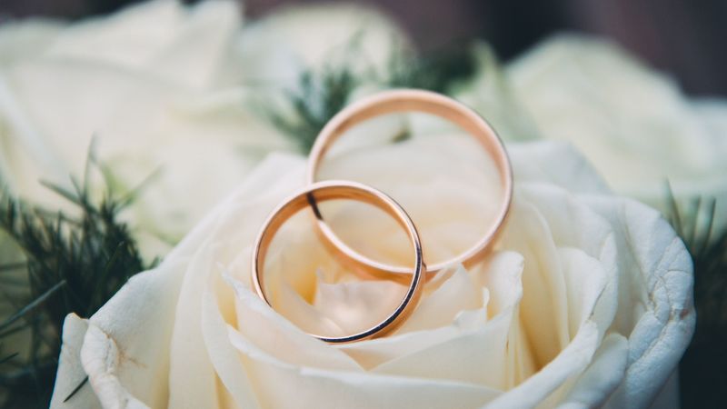 ｢42歳の誕生日からたった半年で婚活成功｣3年待ちのコンサルタントが教える"先送り"を今すぐやめる方法 自分の｢無意識｣を味方につける