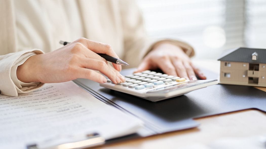 38歳で不動産投資を始めた会社員が｢3年で10億｣つくるまで貫いた"成功の3つの原則" 副業やFXで目先の利益を狙うより､会社で資産形成の｢武器｣を手に入れる