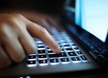 メールで損する"キラキラ署名"という地雷