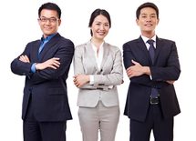 笑顔の印象は「見える歯の本数」で決まる