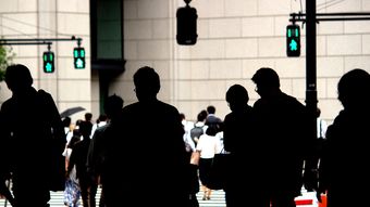 そりゃ子供が増えないわけだ…給付金をバラまいてきっちり搾り取る日本を襲う｢人口8000万人減｣という未来