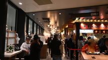 開業1年で｢廃墟フードコート｣と呼ばれた新施設との差…同じ大阪駅直結｢デパ地下フードコート｣が盛況のワケ