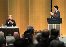 安倍首相は"死んだふり改憲"を狙っている