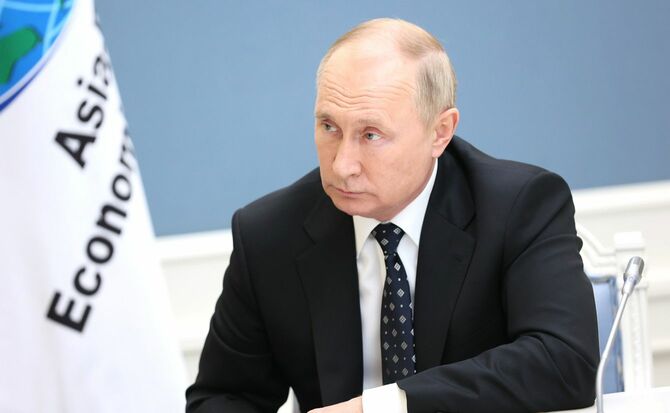 ウラジーミル・プーチン大統領が、Russia-1のTV番組「モスクワ」の司会者パヴェル・ザルビン氏のインタビューを受けている