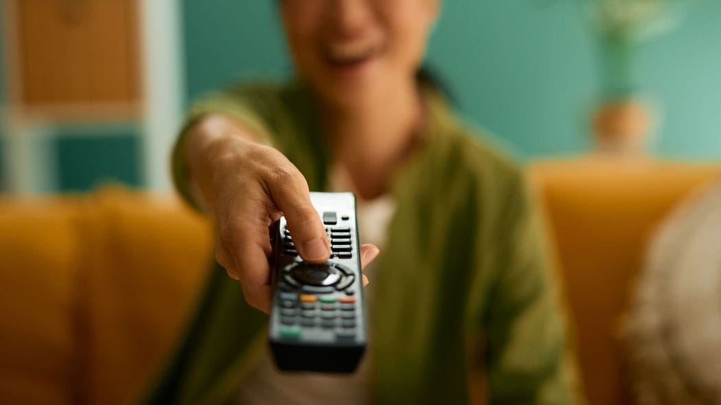 "テレビ大好き"高齢者の｢テレビ離れ｣が始まった…10代後半～20代の約7割が"ほぼ見ない"衝撃の最新データ