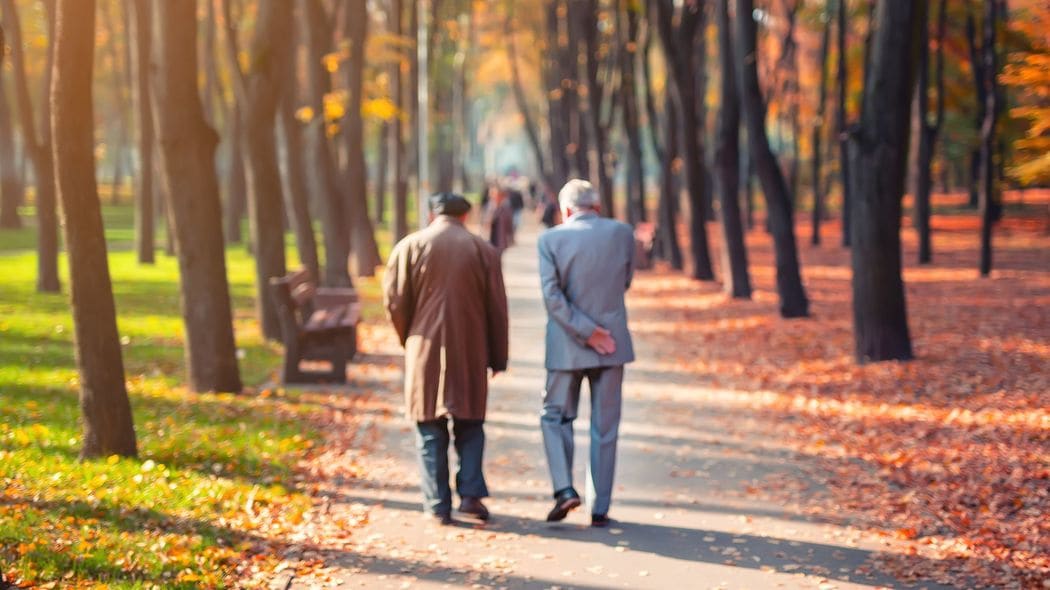 これをすれば老後にかけがえのない友人を得られる…中高年の人間関係に絶対必要な"大人のマナー" 自分と関係のある面だけを見てそれ以外は見ない