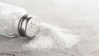 ｢塩が高血圧の原因｣は大間違い…どれだけ食べても体に害はないミネラル豊富な国産の天然海塩の"商品名"
