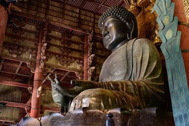 来場者からどよめき…東大寺大仏の