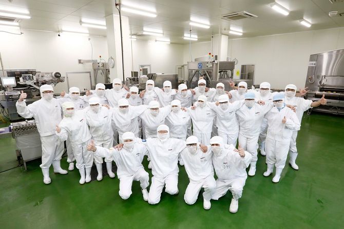 相模屋食料の従業員