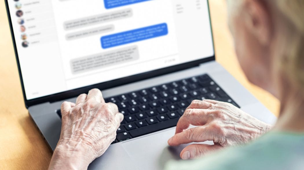 ｢だってたくさん再生されていたから…｣新聞､テレビの選挙報道を信じない老女が｢SNS情報｣にのめり込んだ末路 オールドメディアはSNSの｢取るに足らないデマ｣に敗北した