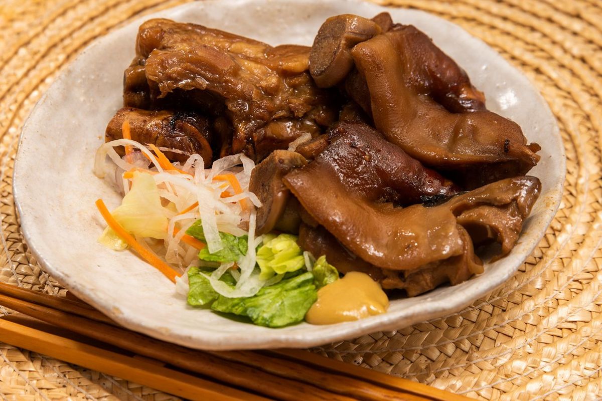 沖縄料理のテビチ