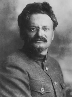 1924年1月、雑誌の表紙に掲載されたトロツキーの写真。